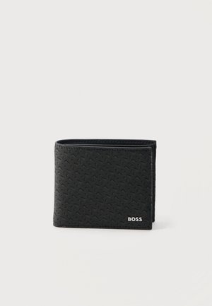 Fekete kétoldalas pénztárca mintás felülettel és kis fehér "BOSS" logóval az elülső jobb alsó sarokban.