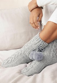 Next CHUNKY REGULAR FIT - Strømper - grey cable