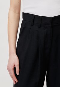 LeGer by Lena Gercke DRACO PANTS - Hlače - schwarz