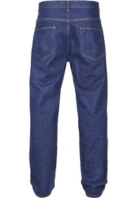 Pantalones vaqueros de mezclilla azul oscuro con un ajuste holgado, que cuentan con dos bolsillos traseros, costuras visibles y una textura sutil. No se muestra vista frontal.