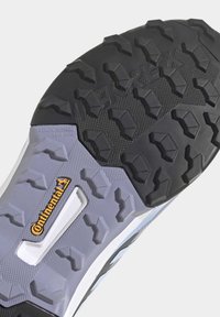Adidas Terrex Trekingové boty - silver violet blue dawn core black