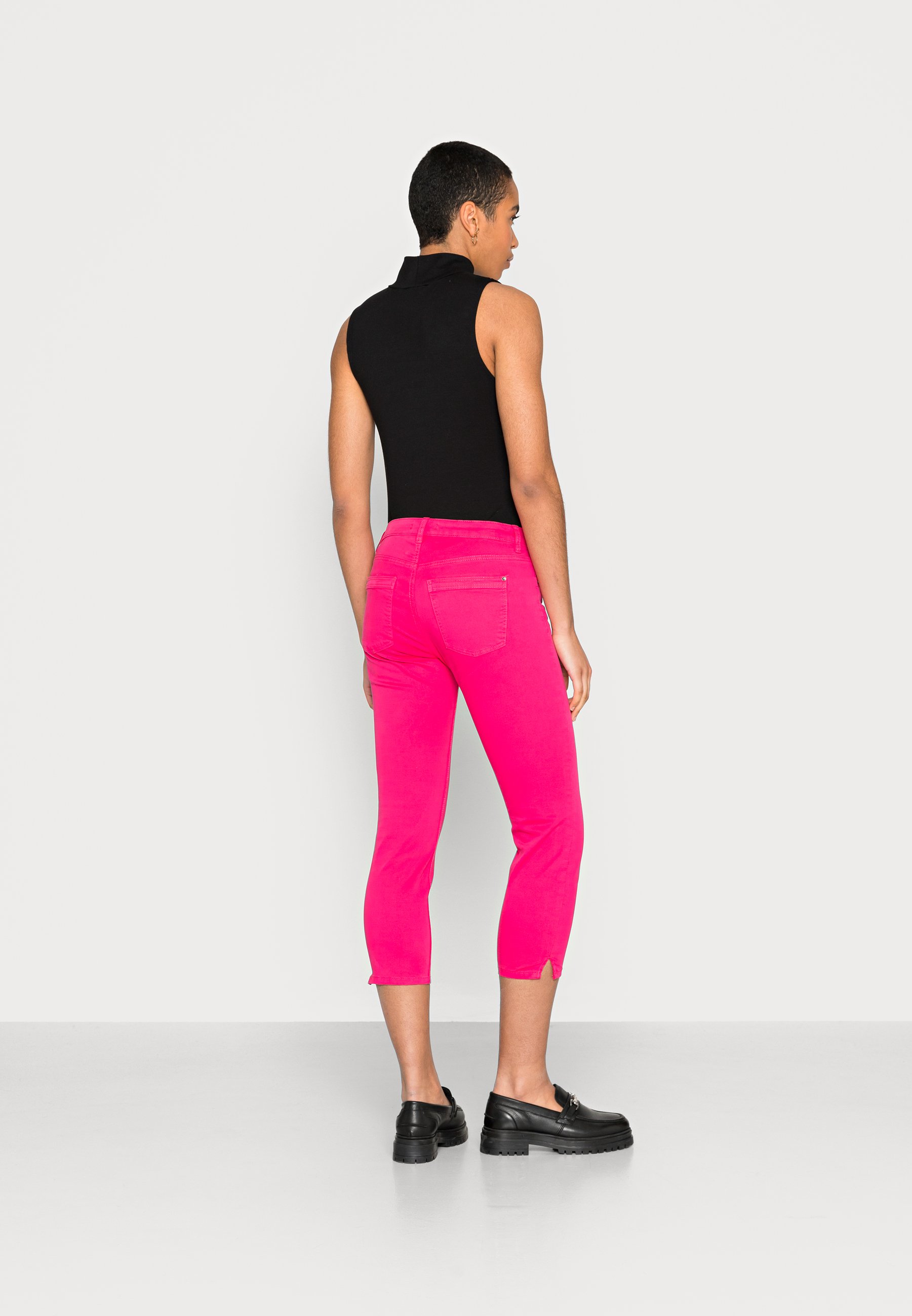Esprit CAPRI - Slim fit jeans - pink 