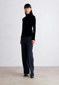 BOSS EBODYS - Top s dlhým rukávom - black