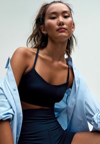 lululemon FLOW Y NULU™ BRA - Športová podprsenka s nízkou podporou - true navy