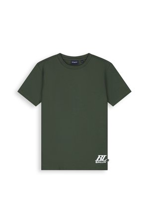 Donkergroene T-shirt met korte mouwen en ronde hals met wit "BL Ballin"-logo aan de onderkant links vooraan.