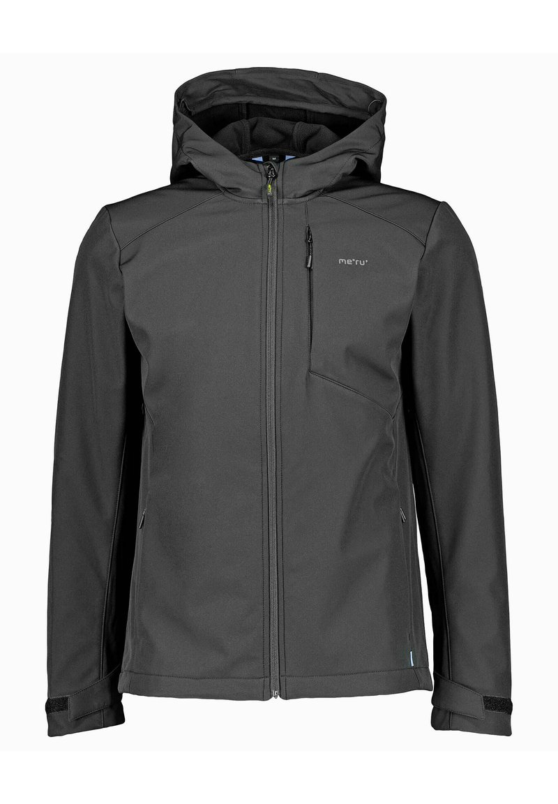 Schwarze Softshelljacke mit Kapuze, ausgestattet mit einem durchgehenden Reißverschluss, einer Brusttasche mit Reißverschluss und verstellbaren Manschetten. Glatte Textur, minimalistisches Design.