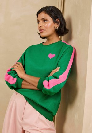 Love & Roses, CREW NECK SWEATER - Sweatshirt - x grey and bright green heart
