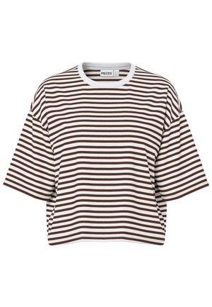 Καφέ και λευκό κοντομάνικο t-shirt με οριζόντιες ρίγες, άνετη εφαρμογή και λευκή λαιμόκοψη τύπου crew.