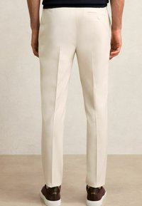 Reiss FOUND SLIM FIT INTERNAL DRAWSTRING - Chino - stone
