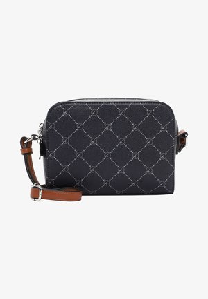 Zwarte rechthoekige crossbodytas met grijs gestippeld diamantenpatroon en verstelbare bruine leren band met zilveren gesp.
