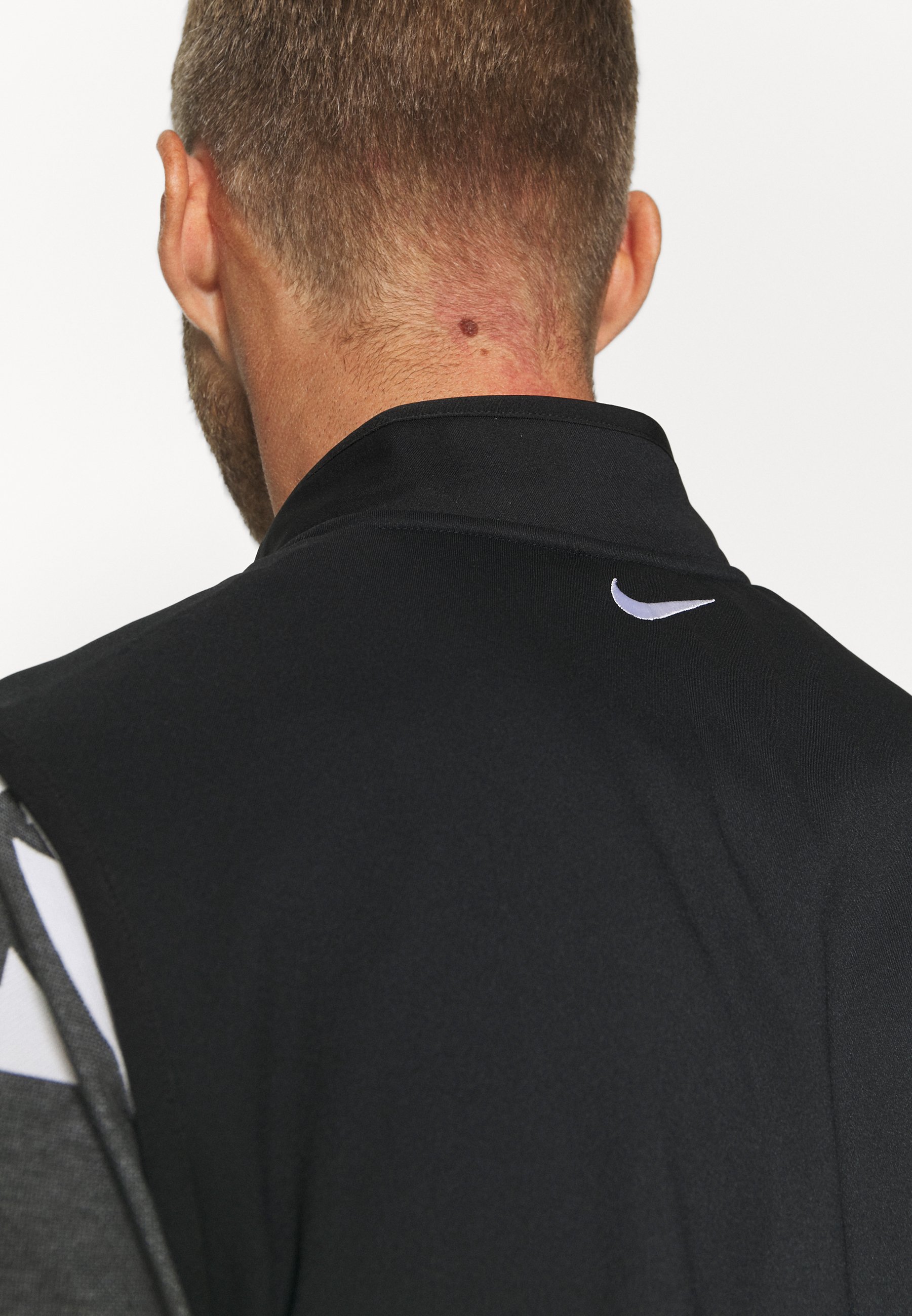 Nike heren vest Nike dri-fit men's full zip training CZ6376-010 Kopen bij  Voorwinden.nl