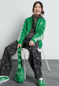 adidas Originals - TRACK UNISEX - Treniņjaka - green Miniatūras attēls 1