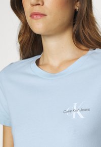 Calvin Klein Jeans MONOLOGO SLIM TEE 2 PACK - Navadna majica - keepsake blue/black