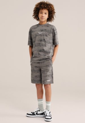 WE Fashion SALTY DOG - Shorts - grey