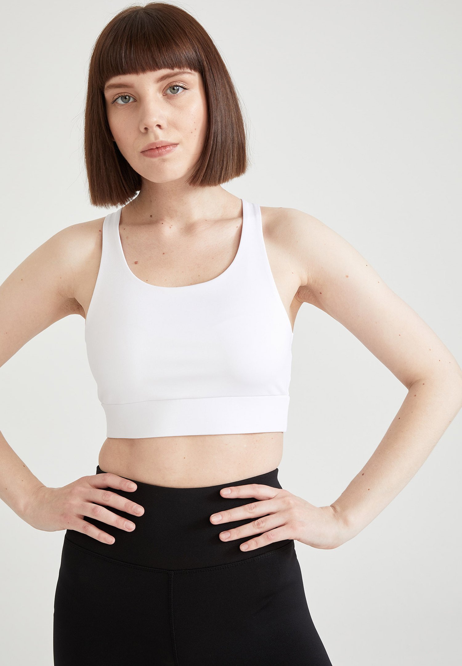 Damen Sport-BH mit mittlerer Stützkraft Damen Sport-BH mit mittlerer Stützkraft