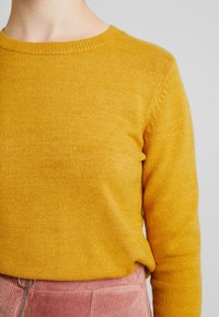 JDY Jersey de punto - gold-coloured