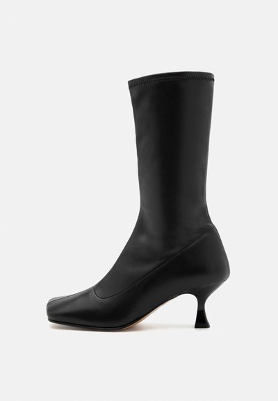 Souliers Martinez LOLA - Zābaki - black