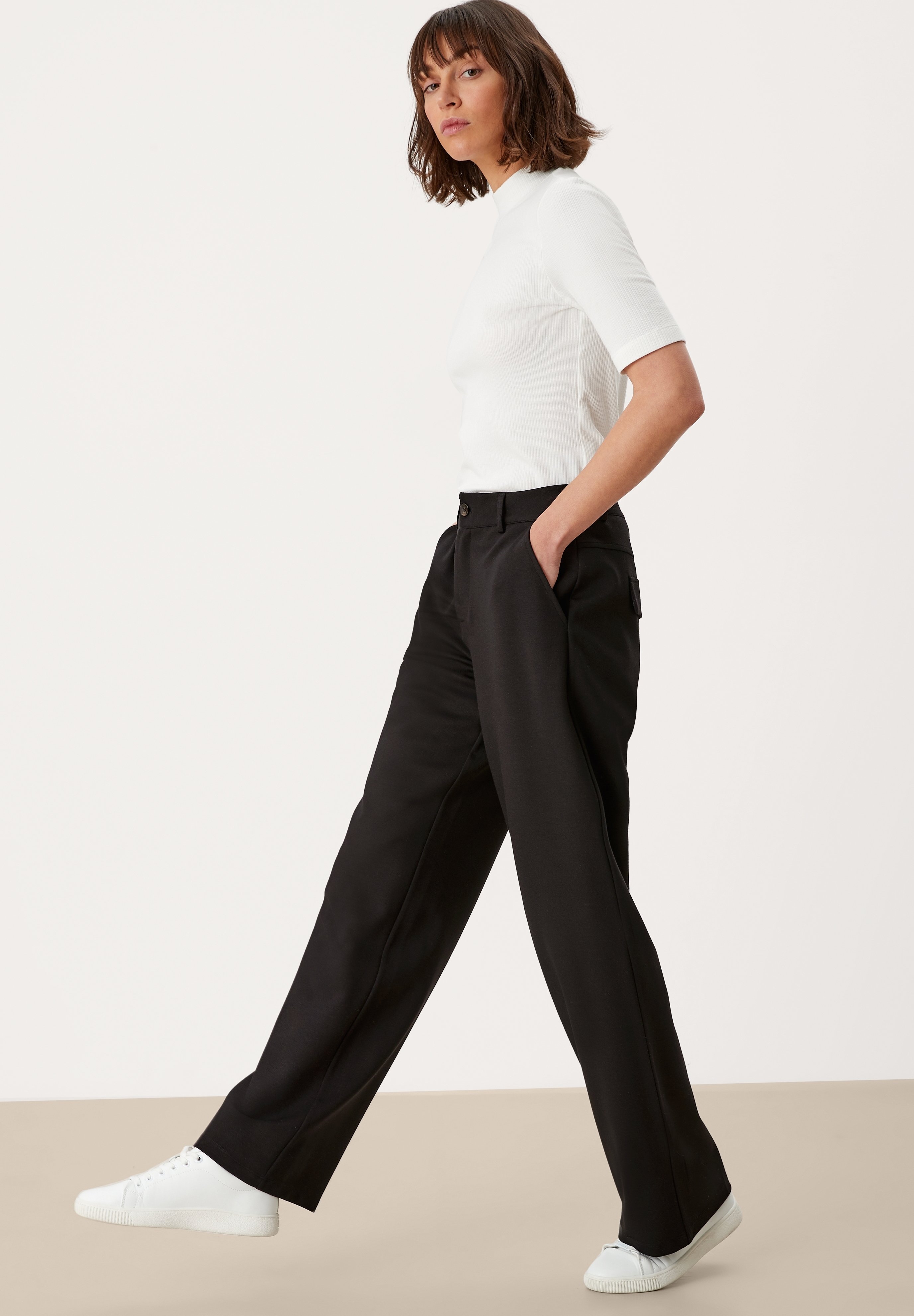 s.Oliver Trousers - black - Zalando.de