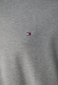 Tommy Hilfiger 1985 CLASSIC FIT - Polo marškinėliai - medium grey heather