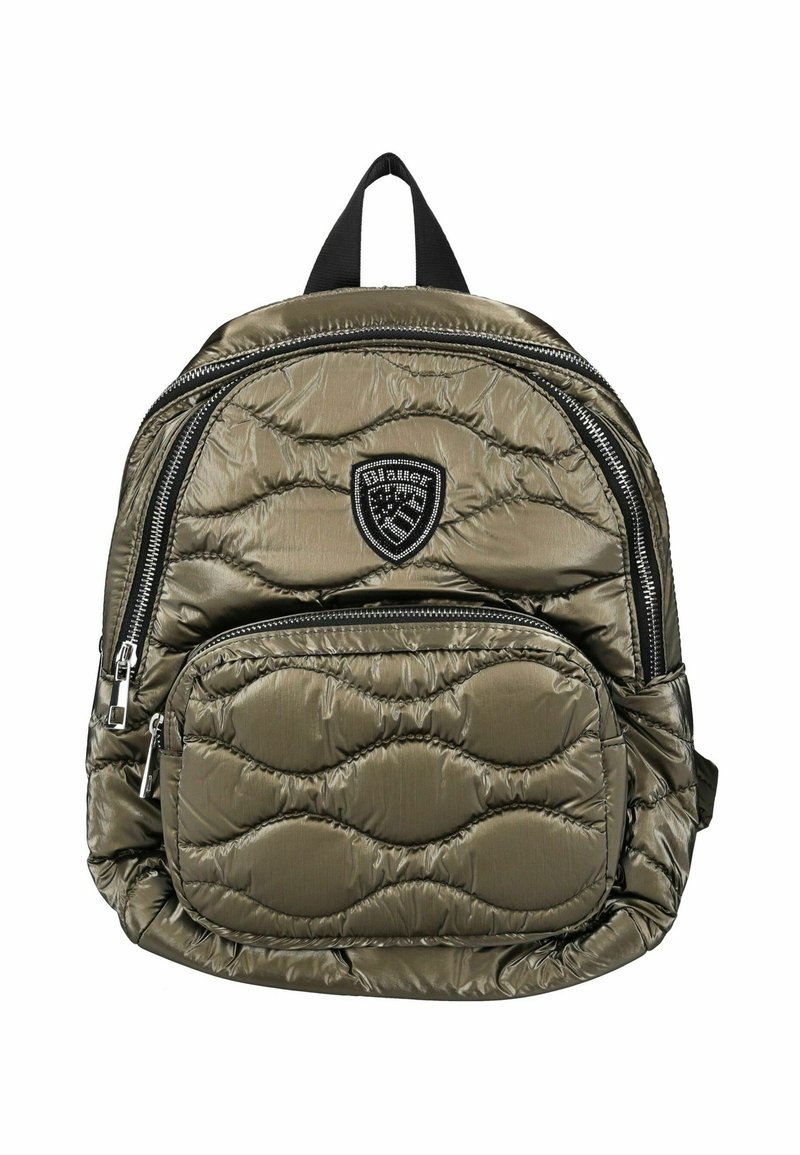 Zaino imbottito verde oliva con finitura testurizzata, dotato di tasca frontale con zip e patch del logo, equipaggiato con doppie cerniere e spallacci regolabili.