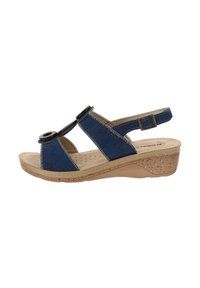 Sandalo blu in suede con tacco a zeppa basso, dotato di due cinturini regolabili, decorativi accenti circolari e soletta imbottita beige.