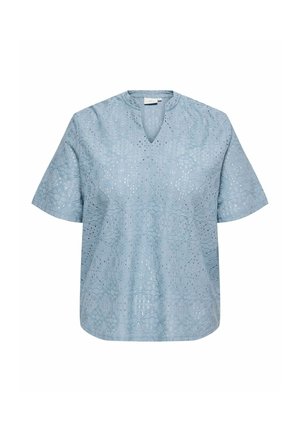 Blusa azzurro chiaro a maniche corte con motivo in pizzo traforato e piccolo scollo a V.