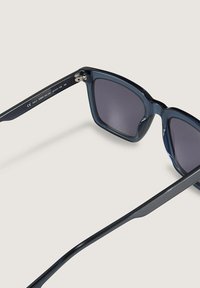 TOM TAILOR Sonnenbrille - blau transparent