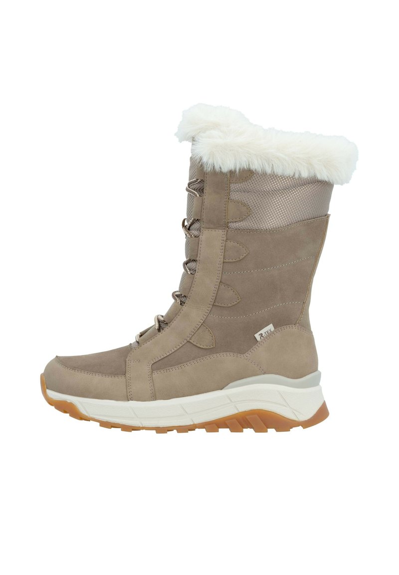 Botte d'hiver beige avec un haut en fausse fourrure, à lacets à l'avant, en matières suédine et maille, semelle intermédiaire blanche épaisse et semelle extérieure en caoutchouc.