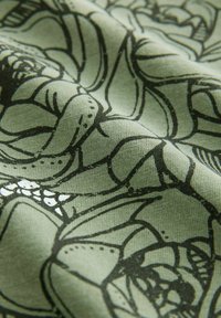 Next RELAXED FIT GRAPHIC  - Nyomott mintás póló - green snake
