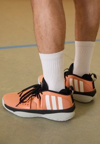 DAME 8 EXTPLY - Chaussures de basket - hazy copper/off white/wonder silver