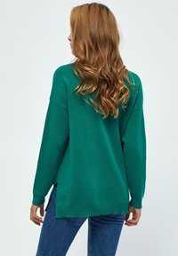 PEPPERCORN PCROSALIA - Strickpullover - cadmium green