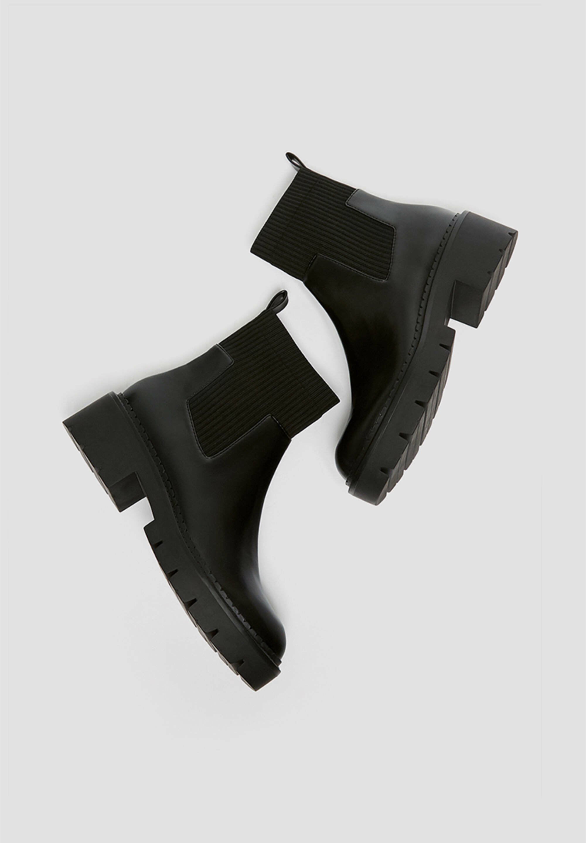 pull and bear sock boots