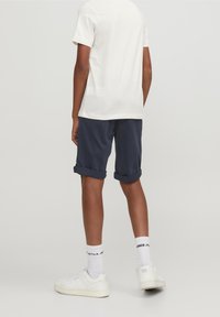 Jack & Jones Junior JPSTBOWIE JJSHORTS SOLID - Šortky - navy blazer