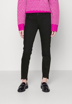 Mos Mosh SUMNER TONE TROK  - Prigludę džinsai - black