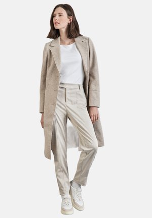 BASIC - Long sleeved top - weiß