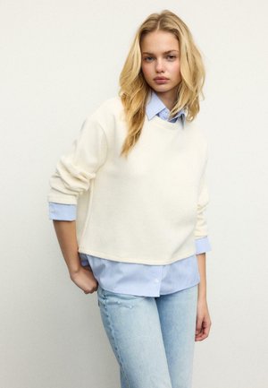 IN TWO  - Strickpullover - white