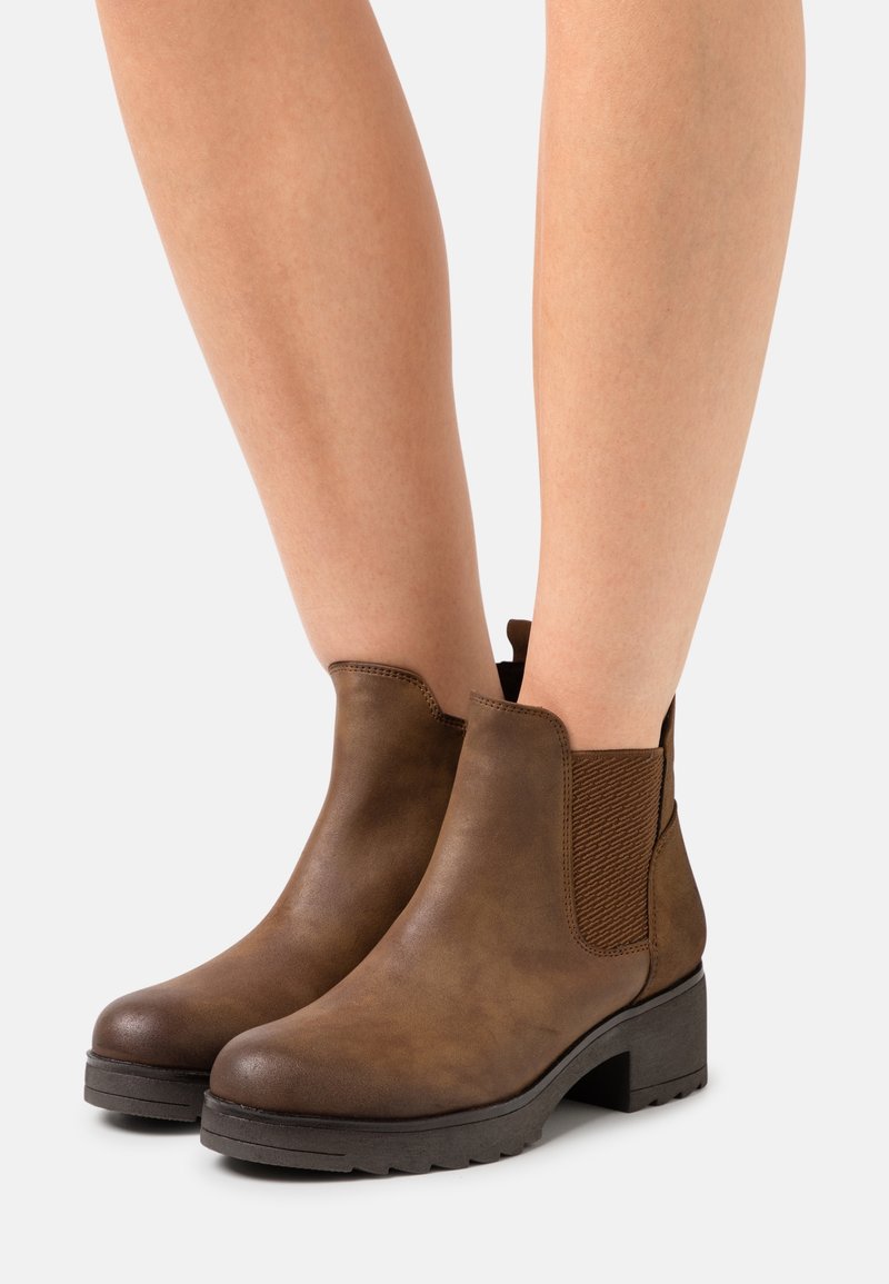 Marco Tozzi Platform-nilkkurit - brown