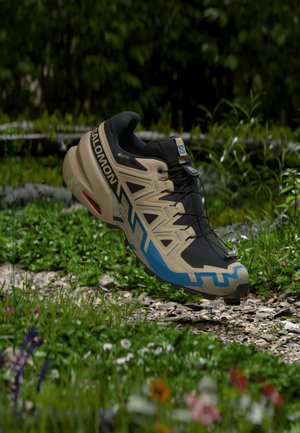 Salomon, SPEEDCROSS 6 GTX - Обувки за бягане по пресечен терен - black/desert tan/mykonos blue