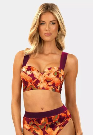 Strój bikini w kwiatowy wzór z purpurowym paskiem. Posiada szerokie ramiączka i wyprofilowane miseczki dla wsparcia. Gładki materiał o żywej kolorystyce.