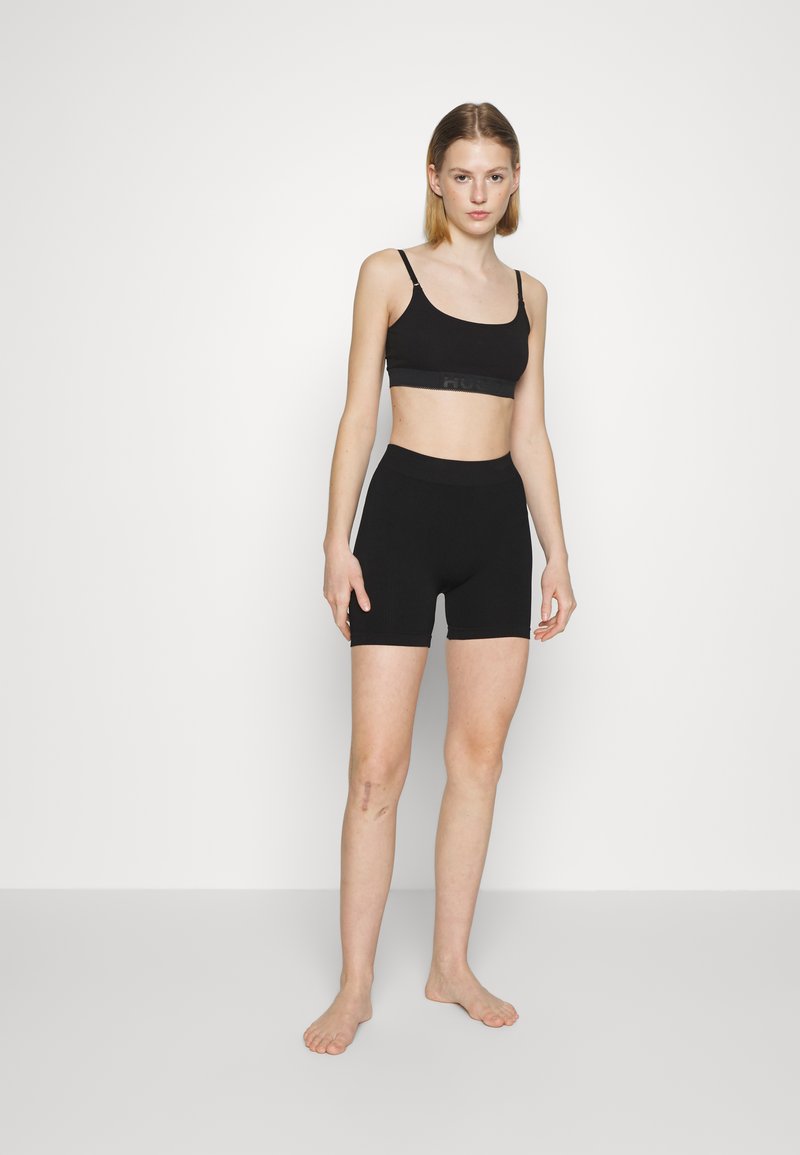 Out From Under for Urban Outfitters OFU SHORTIE - Calças de pijama - black