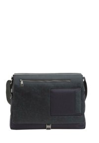 Borsa a tracolla in pelle verde scuro e tessuto blu navy. Caratterizzata da una tasca con zip frontale e una tasca laterale con flap, con chiusura in metallo e tracolla regolabile.
