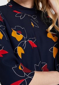 Hobbs Robe de jour - multi-coloured