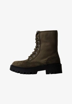 JOIA PARIS, BOTTINES À ZIP JOIA - Enkellaarsjes met plateauzool - vert