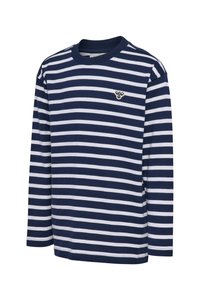 Chemise à manches longues à rayures horizontales bleu marine et blanches, avec un col rond et un petit logo d'abeille brodé sur la poitrine.