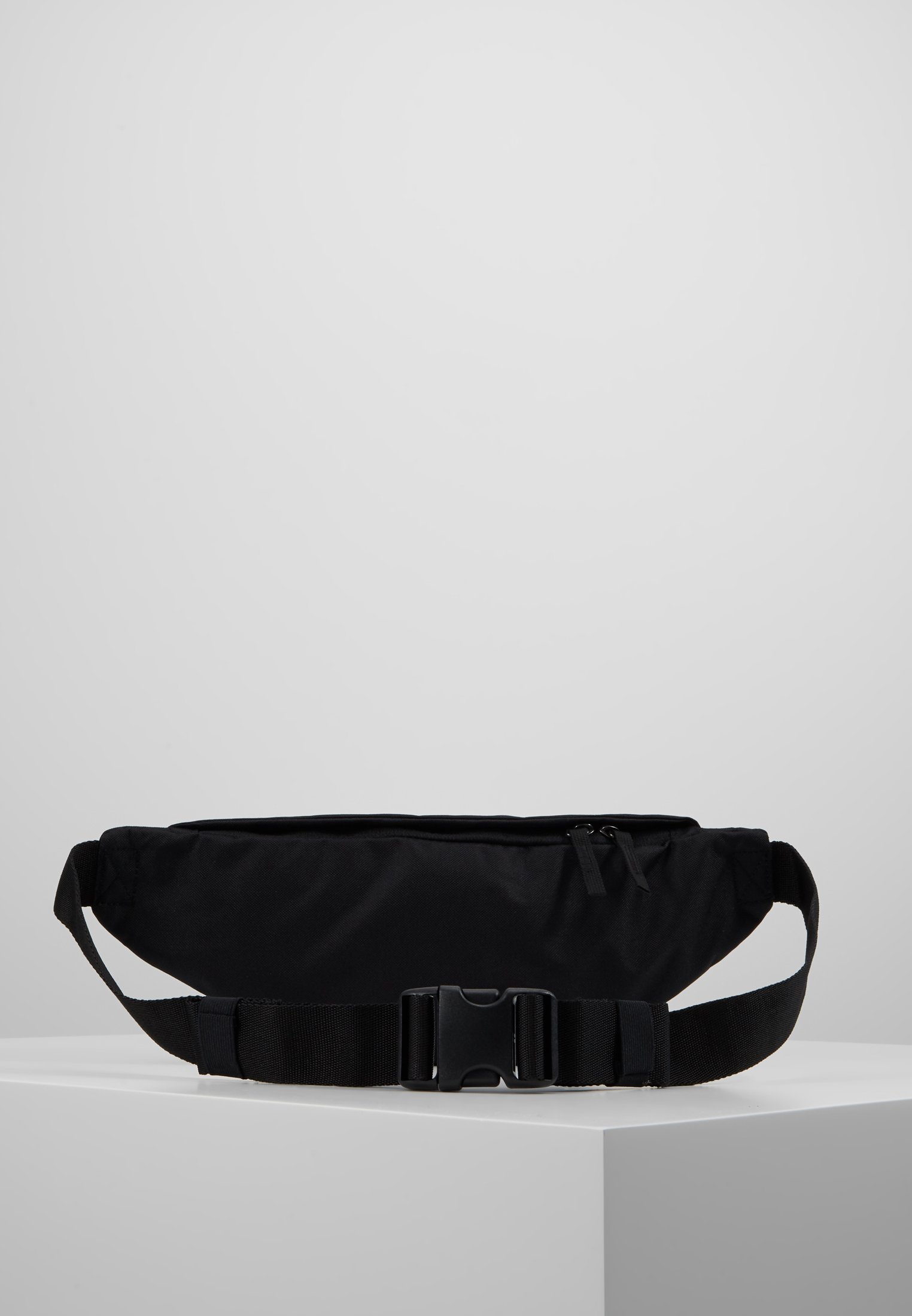 nike front strap bag