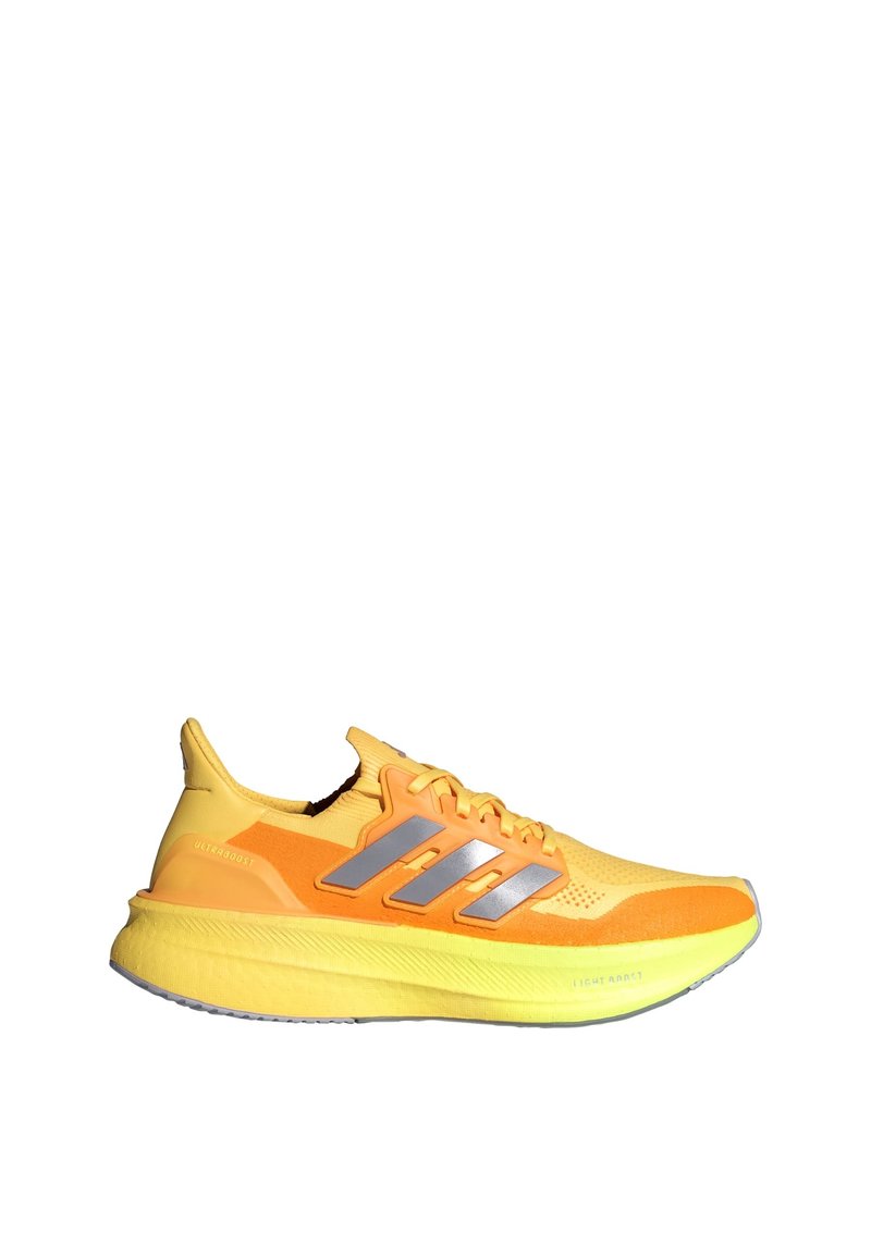 adidas Performance ULTRABOOST 5 - Katujuoksukengät - spark   halo silver   lucid lemon