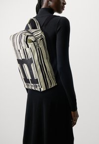 Marimekko MONO BACKPACK  - Matkakott - light yellow/black