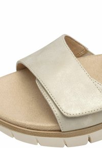 s.Oliver Wedge sandals - champagne