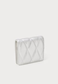 Quilted silver leather wallet with a rectangular shape, featuring diamond patterns and subtle stitching details.