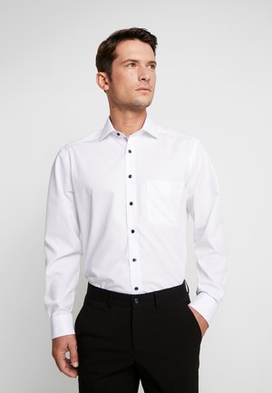 MODERN FIT - Formal shirt - white